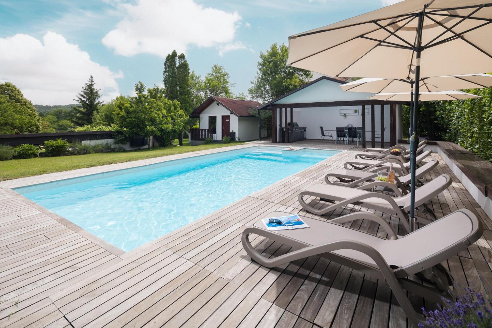 Villa Bella, Villa With Heated Pool Cerovlje Zewnętrze zdjęcie